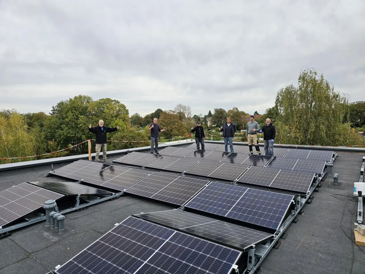 Projekt Liboristrasse: Aufbau der Solarmodule