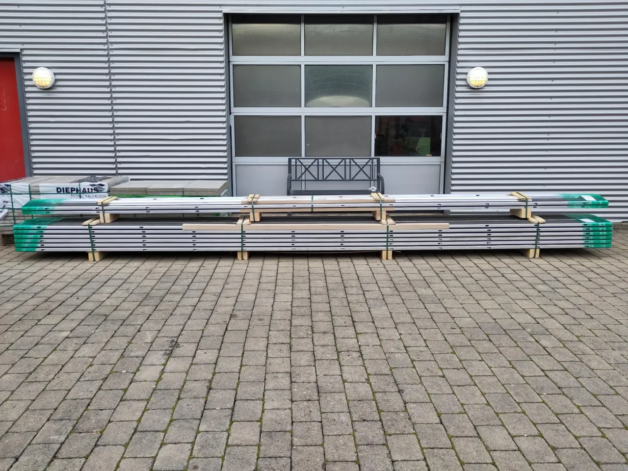 Montageschienen zur Installation von Photovoltaiksystemen